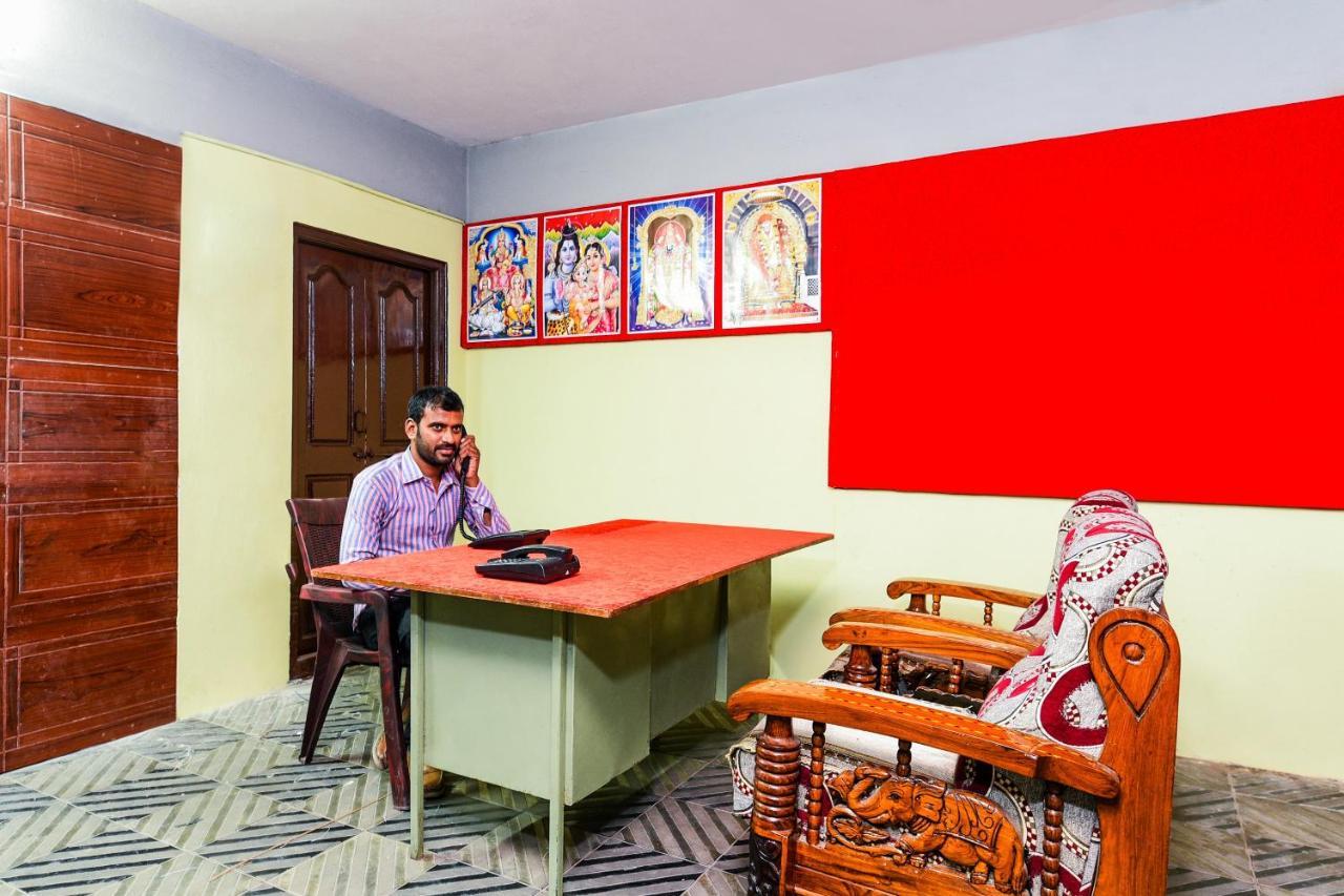 Oyo 26234 Annapurna Nilayam Hotel Vijayawada Luaran gambar