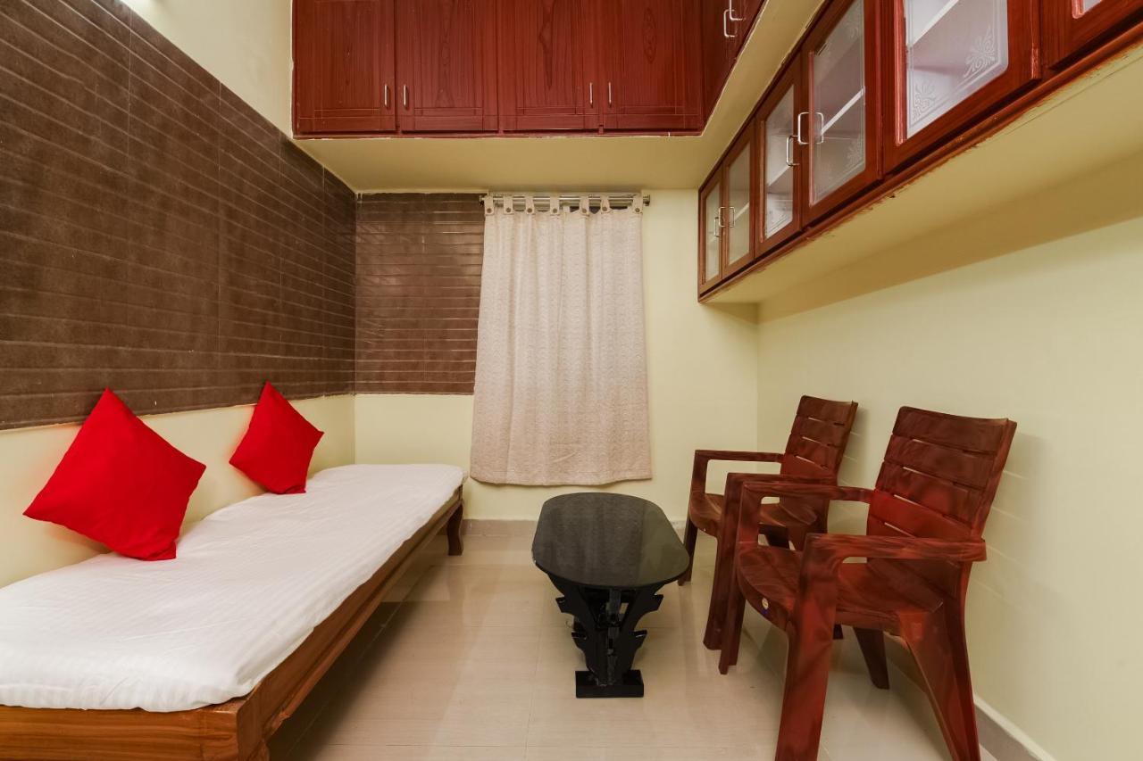 Oyo 26234 Annapurna Nilayam Hotel Vijayawada Luaran gambar
