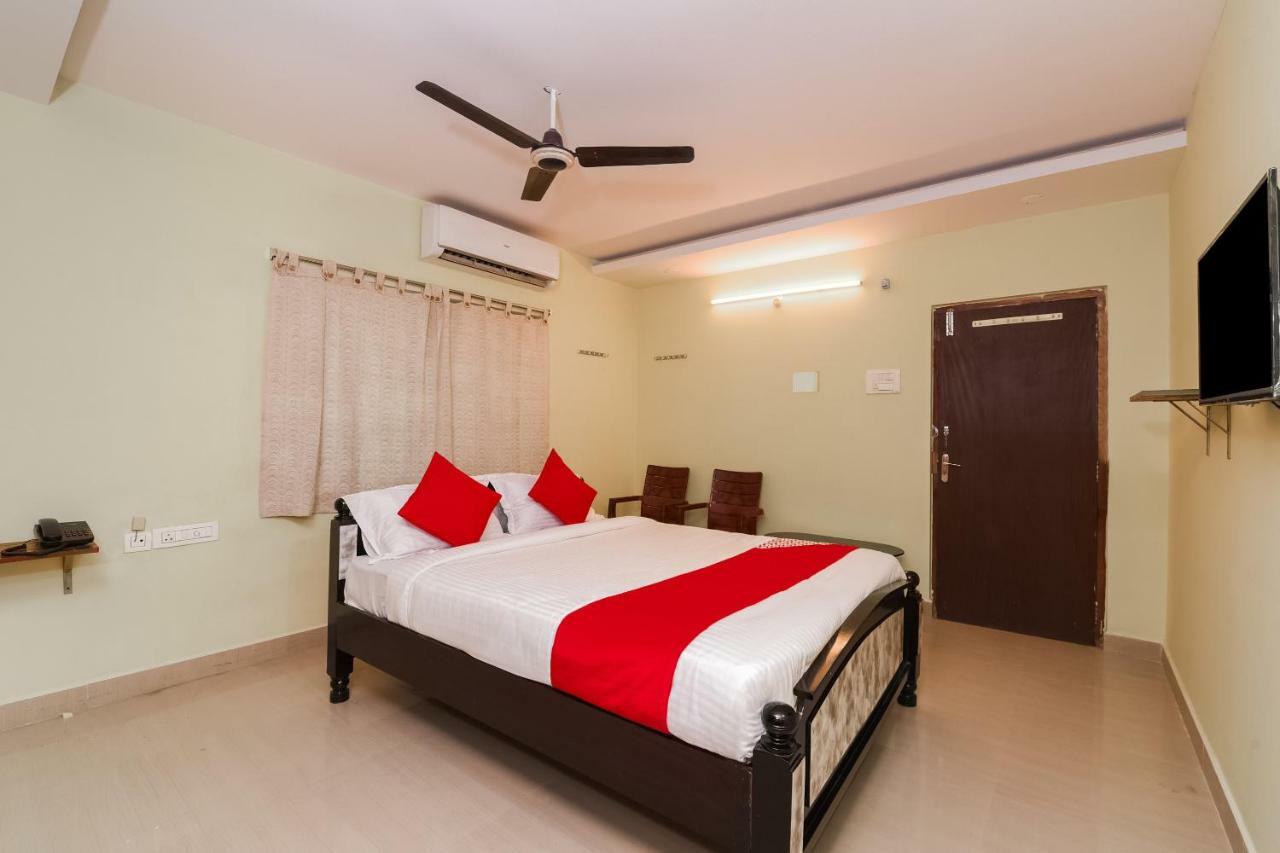 Oyo 26234 Annapurna Nilayam Hotel Vijayawada Luaran gambar